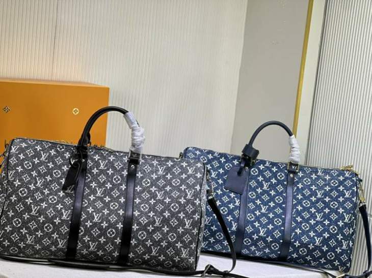 Picture of Louis Vuitton Mens Bags _SKUfw152044563fw